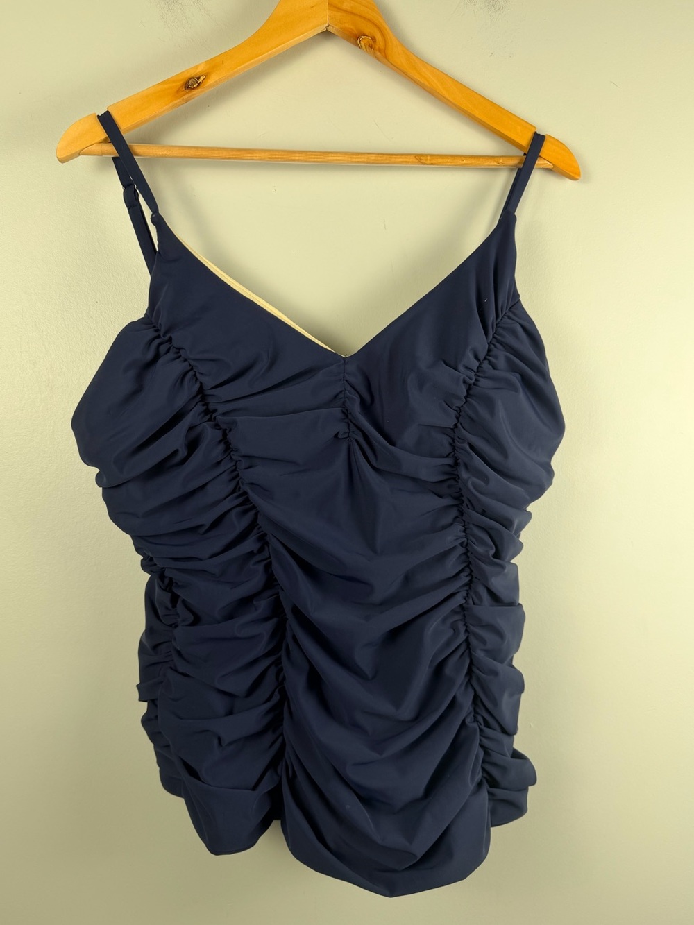 Miraclesuit Navy Blue ruched bathing suit Tankini top size 16